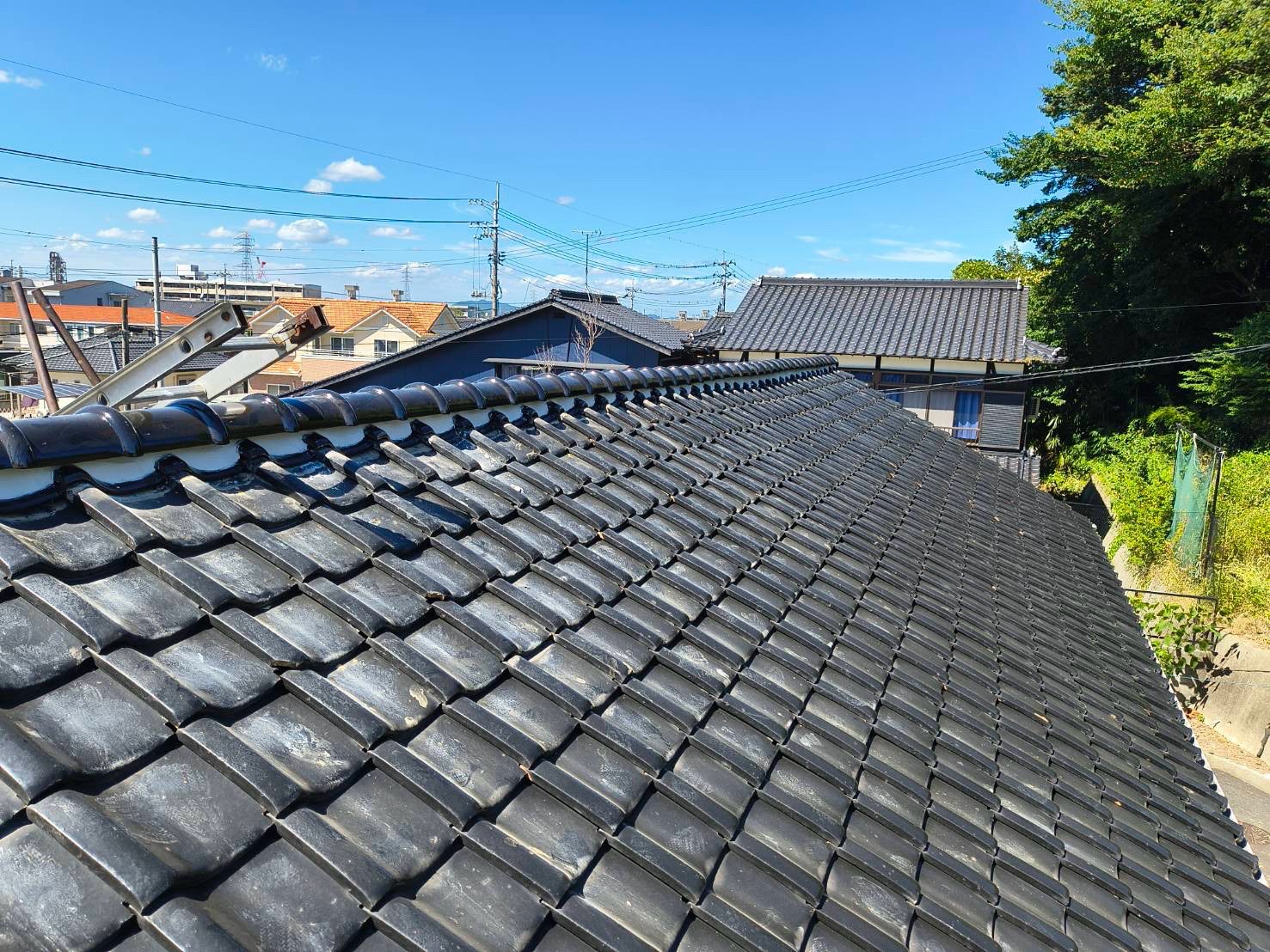 【施工事例】山陽小野田市　瓦屋根の改修工事｜棟瓦の葺き直し・軒先補修　